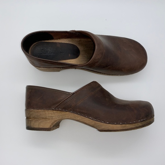 dansko 43